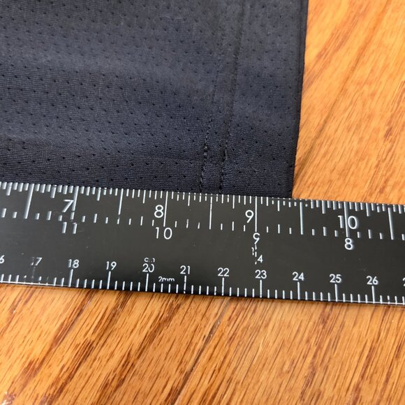 Under Armour athletic shorts M - Picture 8 of 8